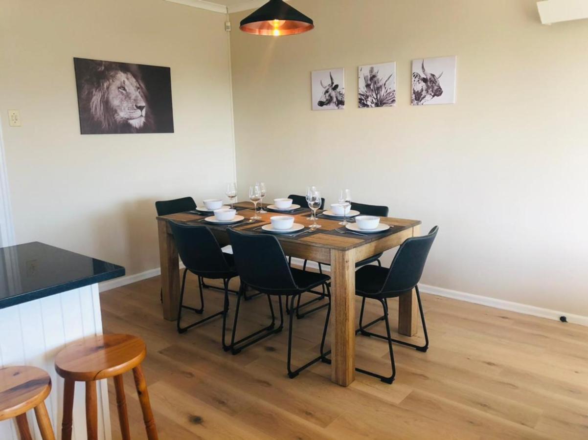 2 On Third Avenue Appartement Hermanus Buitenkant foto